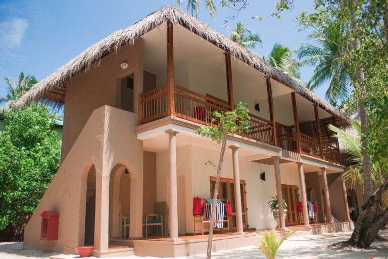 Two-Storey-Building_tn2